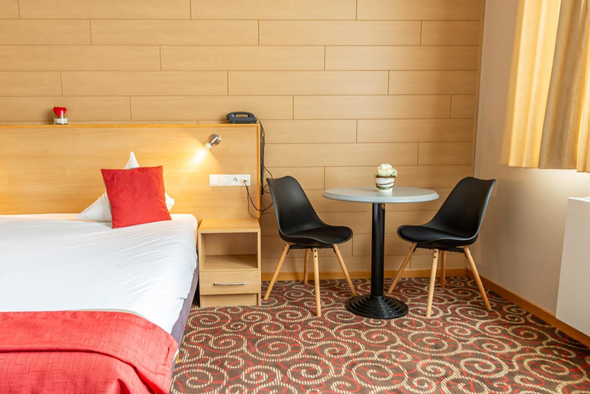 Hotel Ingredi Bree Habitación foto